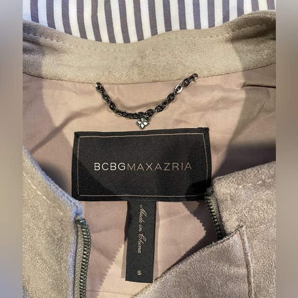 BCBGMaxAzria Faux Suède Vest - Picture 2 of 3